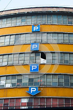 Toll parking on four floor abandoned in Milan