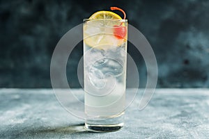 Tom collins cocktail