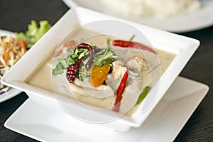 (tom kha kai)-chicken in coconut milk soup