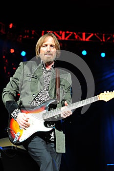 Tom petty playing in ny 8-14-10