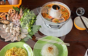 tom yum koong