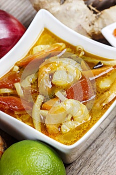Tom yum kung simple and popular Thai hot and sour soup
