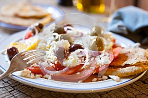 Tomato, feta & olive salad