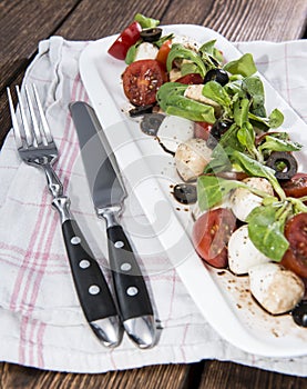 Tomato-Mozzarella Salad with Balsamic Vinegar