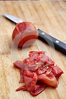 Tomato peeling