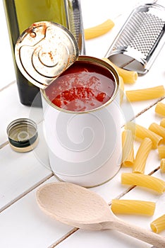 Tomato sauce in a jar