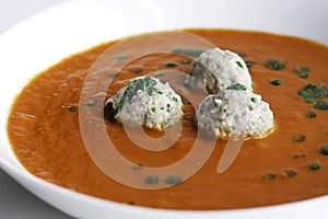 Tomato soup with meatballs