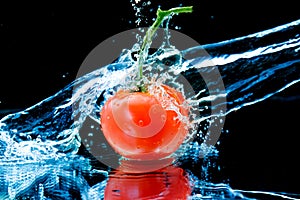 Tomato and splash water