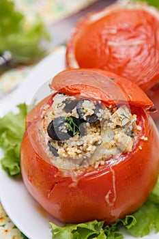 Tomato stuffed with cous cous