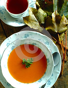 Tomatoe soup in bowl