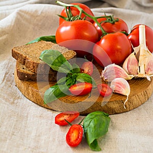 Tomatoes with basil and garlic