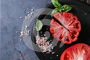 Tomatoes Coeur De Boeuf. Beefsteak tomato