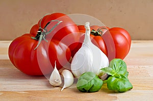 Tomatoes, garlic and basil