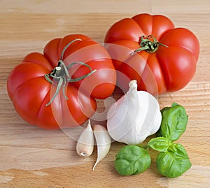 Tomatoes, garlic and basil