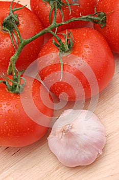 Tomatoes & Garlic on Wood