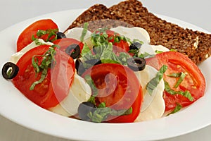 Tomatoes with mozzarela