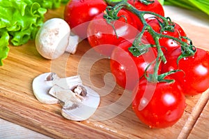 Tomatoes and mushrooms