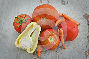 Tomatoes, pepper and carrots