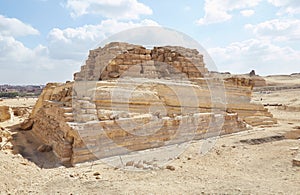 The Tomb of Khentkau, Giza's 4th Pyramid