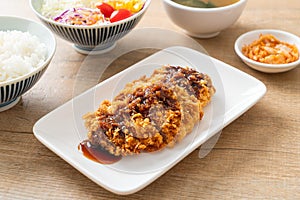 Tonkatsu - Japanese pork cutlet deep fried with rice set