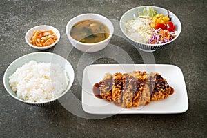 Tonkatsu - Japanese pork cutlet deep fried with rice set