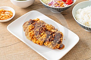 Tonkatsu - Japanese pork cutlet deep fried with rice set