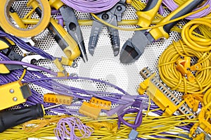 Tools and component for electrical installation