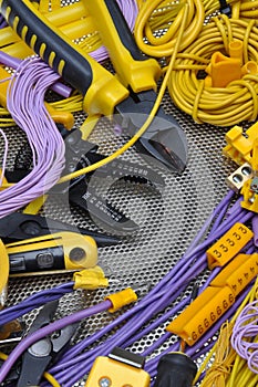 Tools and component for electrical installation