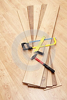 Tools for mounting laminated floor