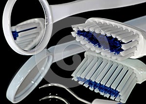 Toothbrush & Mirror