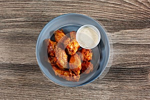 top down plate of buffalo wings