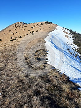 The top of Oshlak 2212  m Shterrrpc Kosova