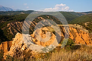 On Top of Stob Pyramids