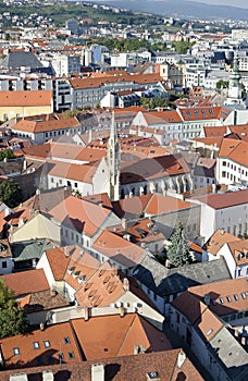 Pohled shora na Bratislavu