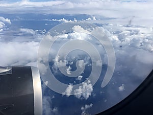 De nubes a el cielo Un avion 