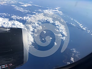 De nubes a el cielo Un avion 