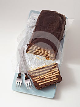 Top view of loaf-shaped chocolate cake