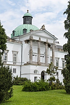 Topolcianky manor house .