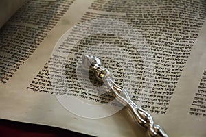Torah pointer or yad, Jewish ritual pointer