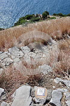 Torca - Scorcio della Cappella di San Pietro dal trecentesimo gradino photo