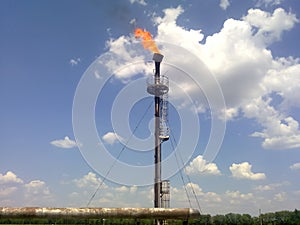 Torch oil-based to burn excess gas oil .. equipment