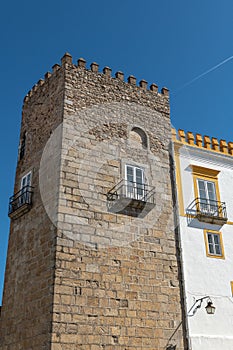 Torre das Cinco Quinas photo