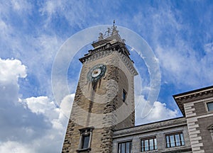 Torre dei Caduti in Bergamo photo