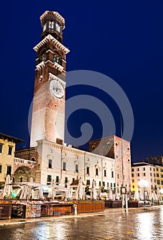 Torre dei Lamberti, Verona