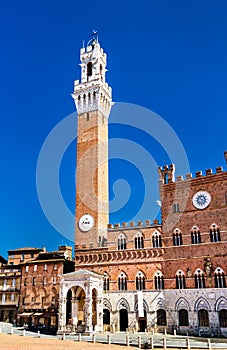 Torre del Mangia at Palazzo Pubblico in Siena, Italy