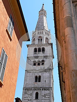 Torre Ghirlandina, Modena (Italia) photo