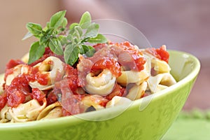 Tortellini with tomato