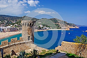Verderben Katalonien Strand Festung das Meer sommer schön Mittelmeer Schloss die stadt Europa Küste der himmel 