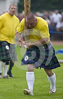 Tossing the Caber - Highland Games in Scotland
