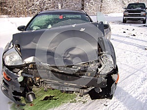 Auto la caída en el invierno 